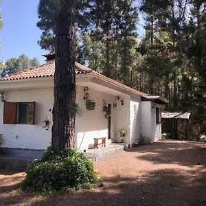 Floral Garden House Сasa de vacaciones